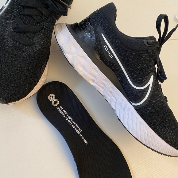 Nike React Infinity Flyknit 3 Black and White Size 11 main image 10